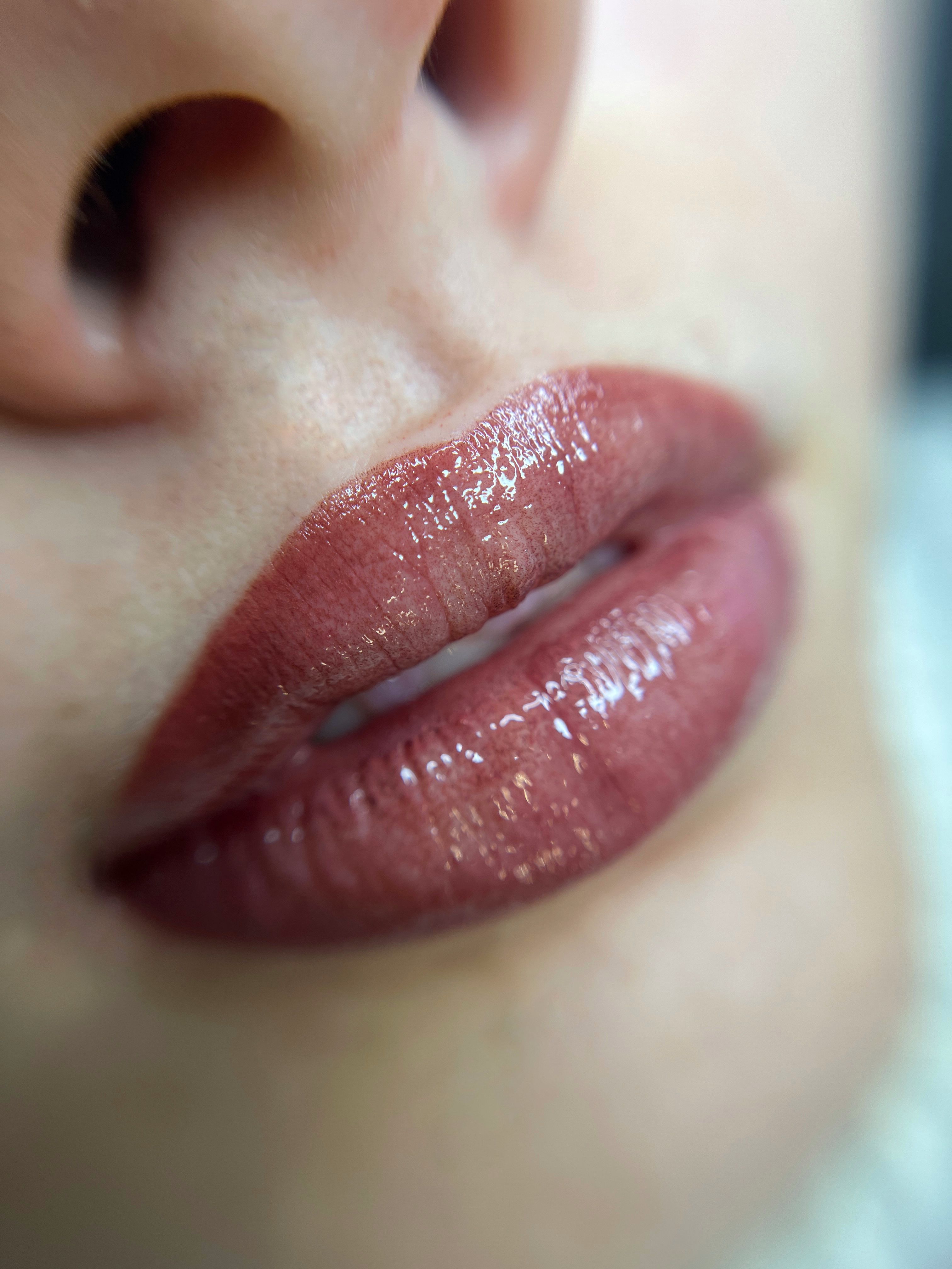 ПЕРМАНЕНТНЫЙ МАКИЯЖ ГУБ